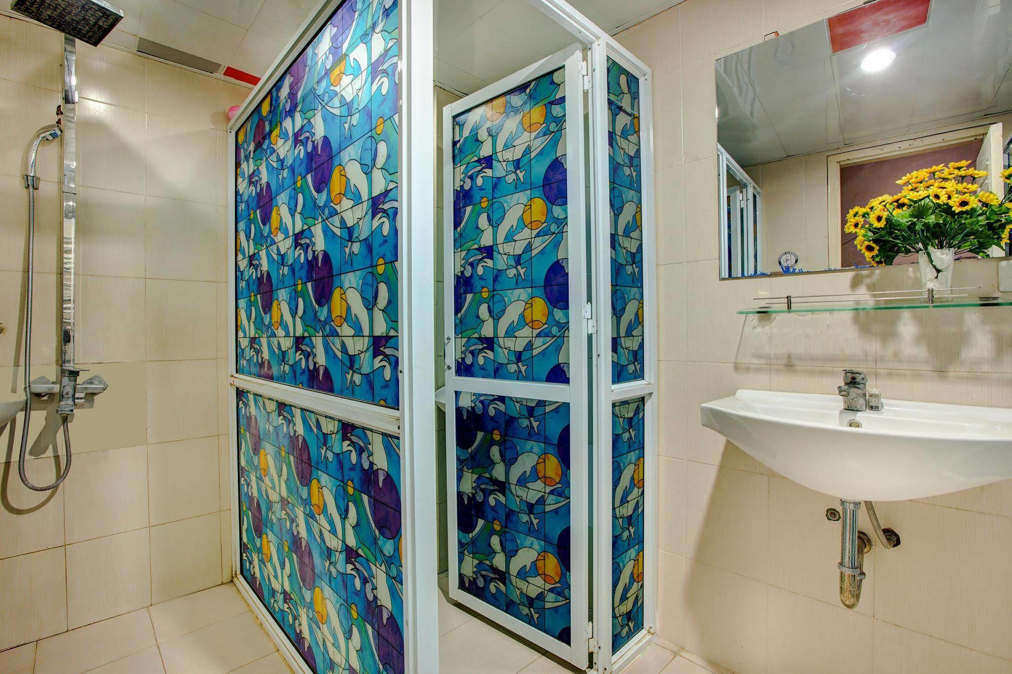 Az Hanoi Hostel Экстерьер фото