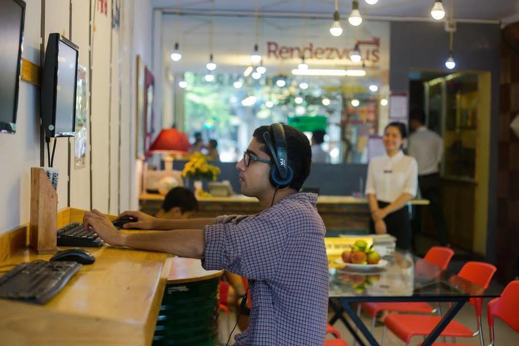 Az Hanoi Hostel Экстерьер фото